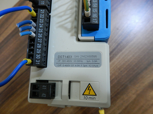 3098-0087 EMERSON SERVO DRIVE 9.9AMP 3-FASE 380-480V 50/60HZ