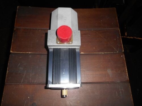 EMERSON SERVO MOTOR CMC BLM3007-ROOT-120D MOTION CONTROL ZIJN NEUW EN ORIGINAAL.