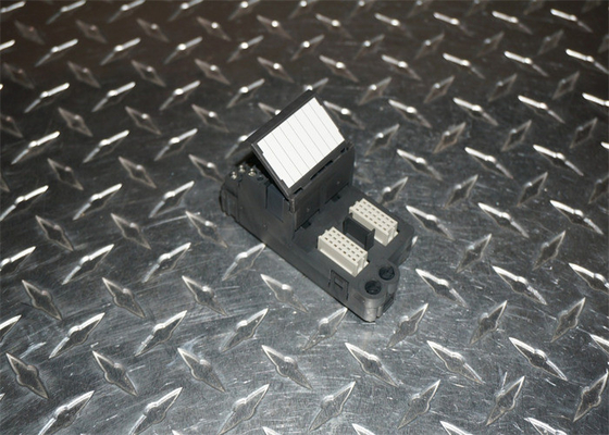 Emerson DeltaV I/O-aansluitblok KJ4001X1-CA1 12P0623X022-controller