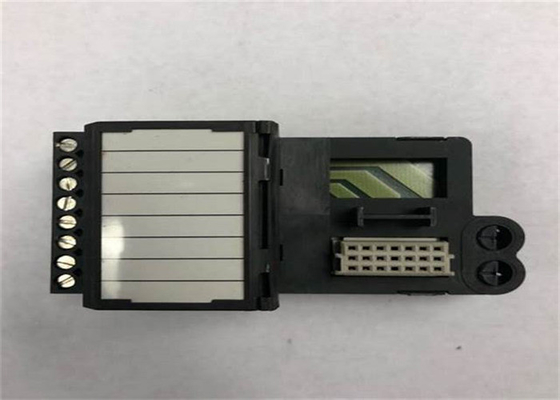 EMERSON DeltaV-voeding KJ3003X1-EA1 12P0921X032 Fisher Rosemount-aansluitblok