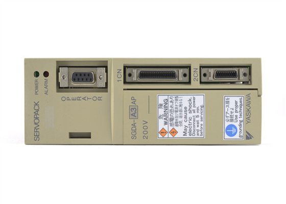 Yaskawa SGDA-A3AP AC SERVO VERSTERKER 200-230V 1.3/0.42A 30W Positieregeling (digitale ingang)