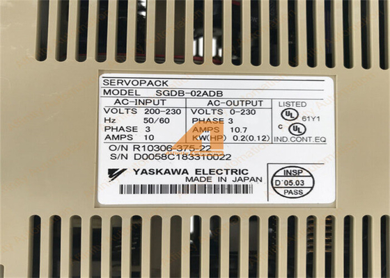 Yaskawa SGDB-02ADB AC SERVO VERSTERKER 200-230V 3A 3 FASE Positieregeling USASGM