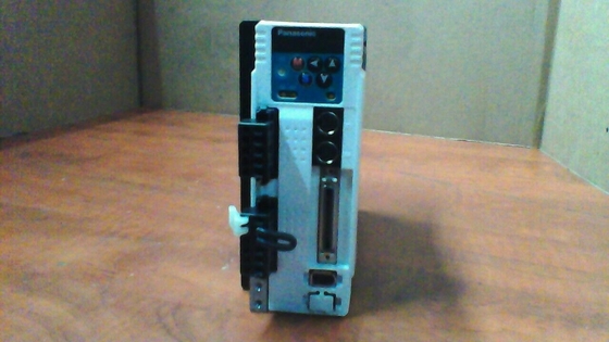 Panasonic MINAS A4 SERVO DRIVER 30A 240V BELASTING Chassismontage MCDDT3520003