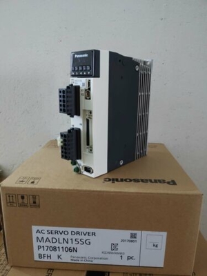 Panasonic MADLN15SG industriële servoaandrijvingen Uitgang / ingang: 200W / 200V