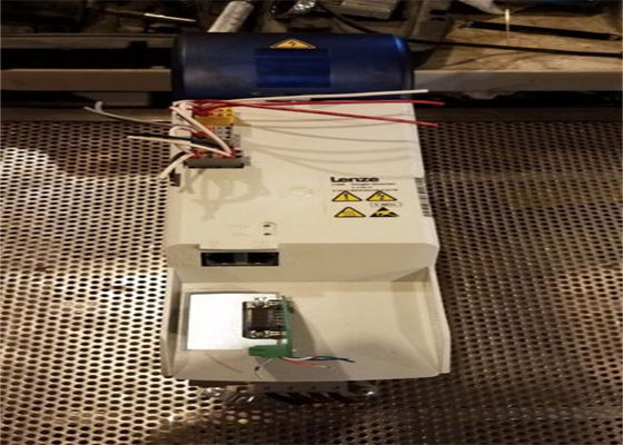 Lenze E70ACMSE0644SA1ETR SERVO-INVERTER I700 STANDAARD OMGEVING