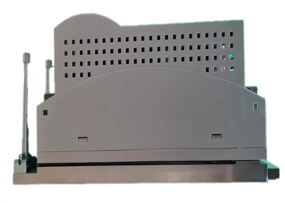 Lenze ECSCA008C4B SERVO-AANDRIJVING INGANGSVERMOGEN: 2/PE DC 0-565 V / 675V 8 AMP