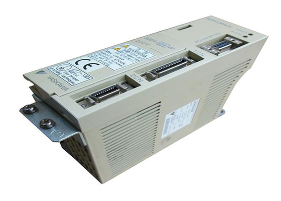 SGDA-04VP Yaskawa gloednieuwe industriële servo aandrijvers originele doos