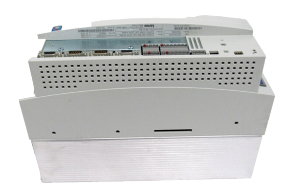 EVS9323-CSV004 LENS SERVO CONTROLLER 9300 SERIE 400/480 VAC 1,5 kW