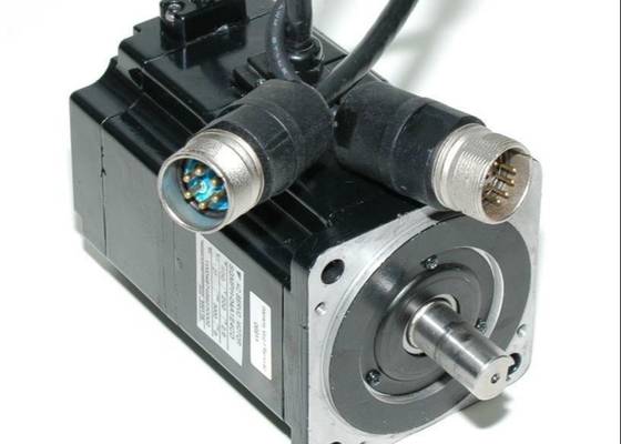 Yaskawa gloednieuwe SGMPH-04A1E4CD SGMPH-serie servodrives in doos