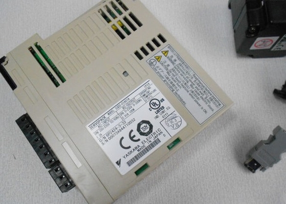 Yaskawa SGDS-01A01A Servopack Servo Drive Werkspanning 200v Bruine kleur