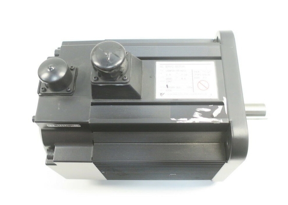 YASKAWA USAFED-15-HG11 Servomotor 2000 tpm SHAFT W/ UTOPI-600UB ENCODER