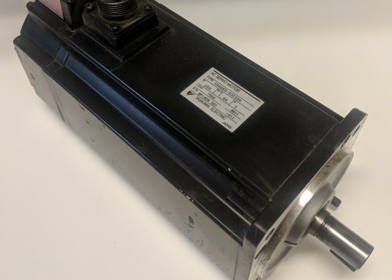 YASKAWA USAGED-03C22K AC Servo Motor 300 W 8192 PPR Incrementele Encoder