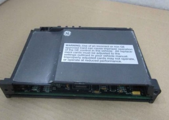 GE FANUC IC693PWR330 voedingsmodule 5 Vdc 30 Watt Maximum 24 Vdc Relais 15 Watt Maximum 24