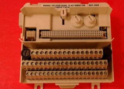 ABB 3BSE013235R1 TU831V1 Uitgebreide module beëindigingseenheid MTU 250 V