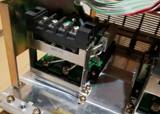YASKAWA CACR-2E-NJ1 AC DRIVE Controller Industriële componenten