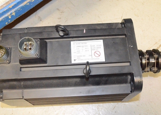 Japan Yaskawa USAMED-20-TV11 Servomotor 2.0kw In originele doos