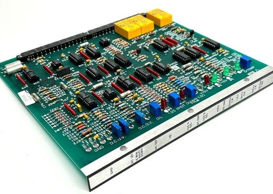 Emerson Digital IO-module gloednieuw 02-77784-00 in originele doos