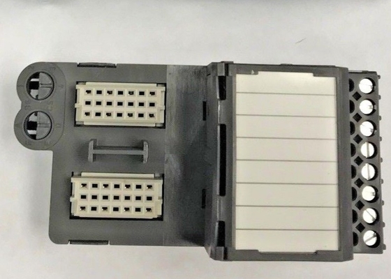 De Inputmodule 8CH 24VDC Geïsoleerd W van EMERSON VE4002S1T1B2/Eindblok