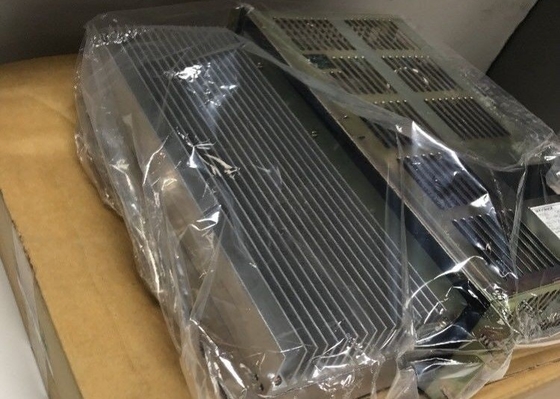 YASKAWA CACR-IR44SFBY8 AC motor aandrijving 4.4 KW Capaciteit 3-FASE 50/60HZ 24 AMP