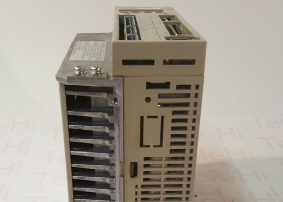 Servo de Aandrijvingsampère van YASKAWA sgdh-05AE voor CNC die Roboticaautomatisering machinaal bewerken