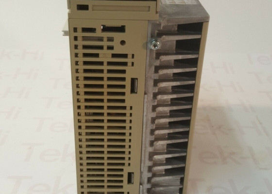 Servo de Aandrijvingsampère van YASKAWA sgdh-05AE voor CNC die Roboticaautomatisering machinaal bewerken