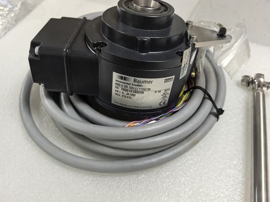 HOG10 DN 1024 I SR 20H7 Baumer 20 mm schacht, met IP66-rating voor vocht in extreme omgevingen