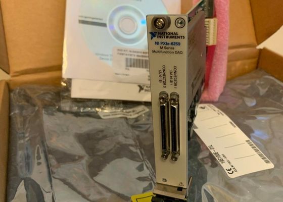 Nieuwe NI PXIe-6259 digitale IO-module in originele doos
