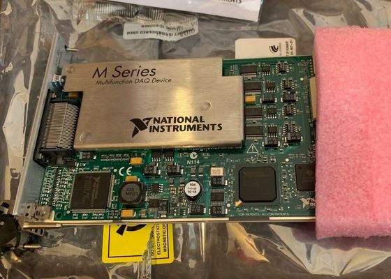 Nieuwe NI PXIe-6259 digitale IO-module in originele doos