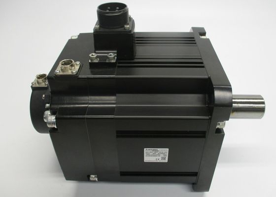 SERVOmotor 12,7 AMPÈRE 3 FASE 3 kW 2000 t/min 184 V van Mitsubishi HF303BS-A48