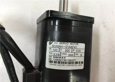 De industriële Elektrische 100w AC Servomotor 200v 3000RPM sgmah-01AAF41 van Servomotoryaskawa