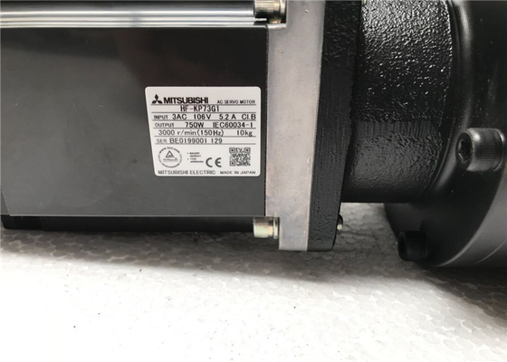 DE SERVOmotor VAN MITSUBISHI HF-KP73G1 AC 10 KG OUTPUT750w 3000 R/MIN (150 HERZ)