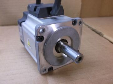 OMRON R88M-G10030-B  	Industrial Servo Motor 120 VAC Single-phase 50 W to 400 W