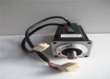 New Yaskawa SERVO MOTOR 100W 0.89A New in box SGM-02UW14E Industrial Servo Motor