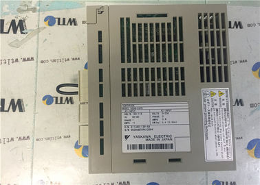 Yaskawa AC Industrial Servo Motor SGDM-04FD 400W 200Volt  3000RPM