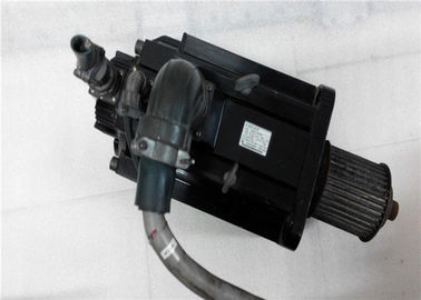 New Yaskawa AC Servo Motor 32.8A 1500RMP SGMG-44A2BBC  Industrial Servo Motor