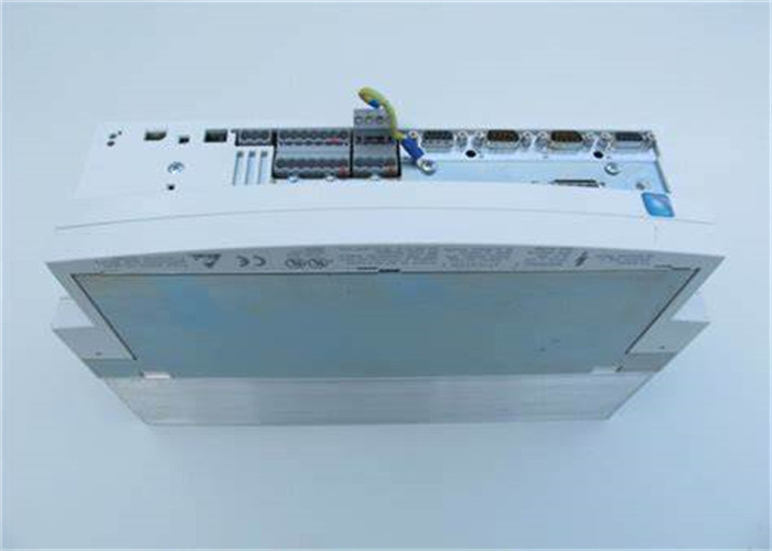 Lenze EVS9323-EKV004 SERVOCONTROLLER 9300 SERIE 400/480 VAC 1,5 KW (2 PK) SERVOCAMPROFILER
