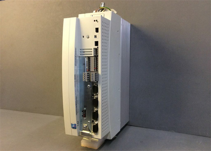 Lenze EVS9323-ETV004 SERVO-CONTROLLER 9300-SERIE 400/480 VAC 1,5 KW (2 PK) SERVO-PLC-TECHOLOGIE