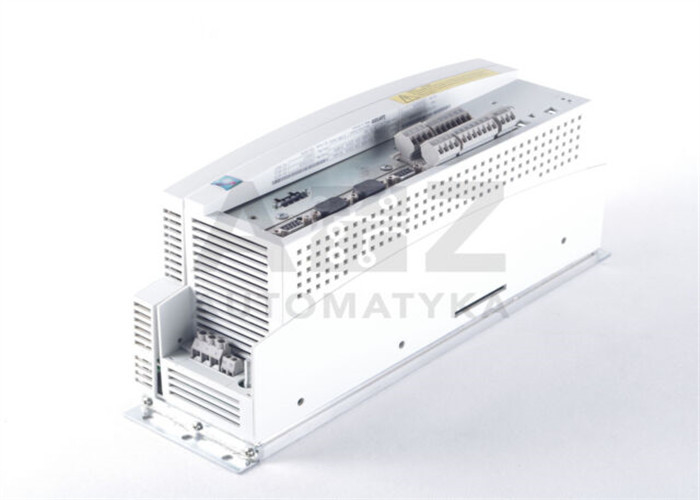 Lenze EVS9324-CSV004 SERVOCONTROLLER 9300 SERIE 400/480 VAC 3,0 KW (4 PK)