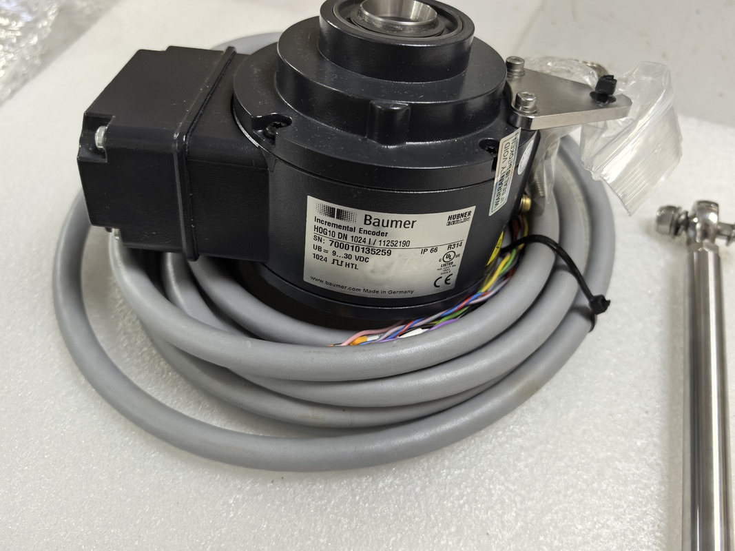 HOG10 DN 1024 I SR 20H7 Baumer 20 mm schacht, met IP66-rating voor vocht in extreme omgevingen