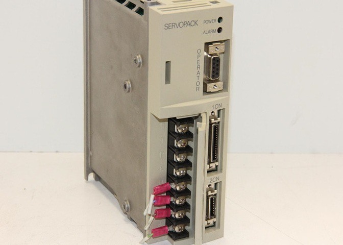 SGDA-01AS Yaskawa Servo Drive Pack 230V-AC 0.87a Amp 100w Servo Versterker
